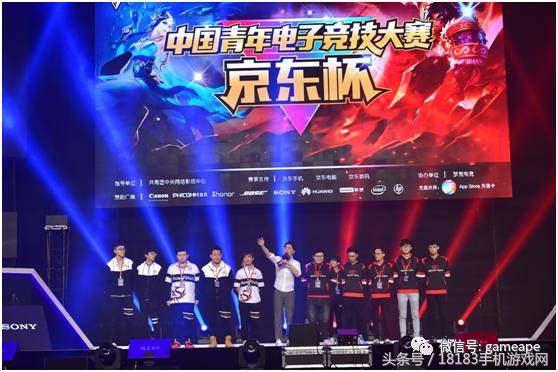 LNG Esports 多人游戏处于低迷状态，SeTab Victor 在团战中贡献了爆炸性的 AOE 伤害， ThunderTalk Gaming 取得了赛点